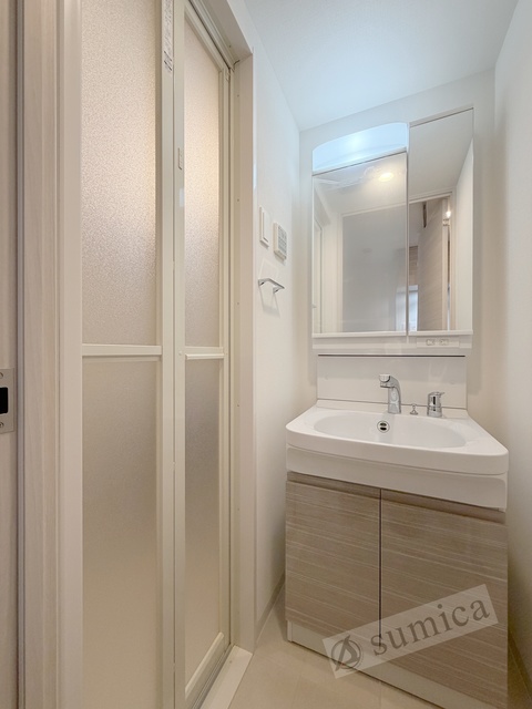 洗面設備　洗面脱衣所付き！独立洗面台が便利です♪♪