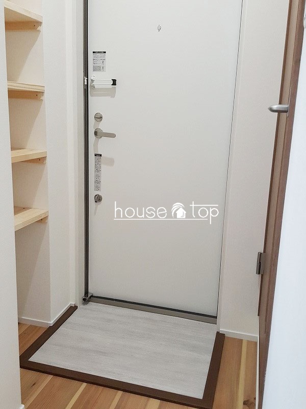 玄関　シューズボックスに完備