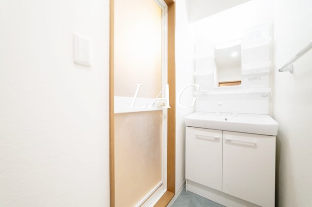 洗面設備　洗面台です。