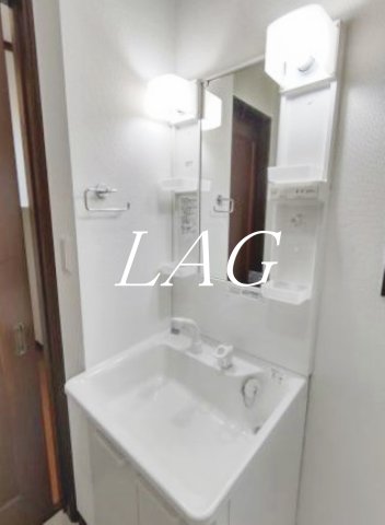 洗面設備　独立洗面台です。