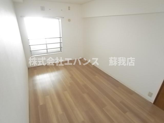 その他部屋・スペース　使い勝手のいい寝室です