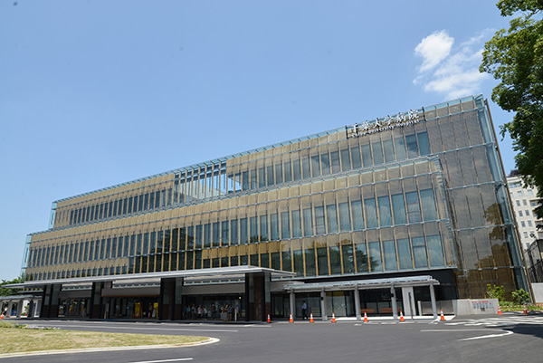 病院　千葉大学医学部附属病院（病院）まで453m