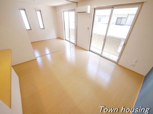 居室・リビング　別部屋参考写真になります