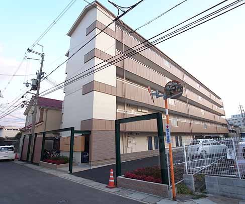 建物外観　外観生まれ変わりました！