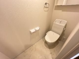 トイレ　コンパクトで使いやすいトイレです