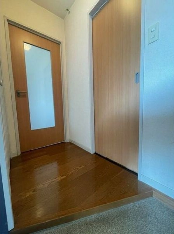 玄関　図面と現状に相違がある場合には現状を優先