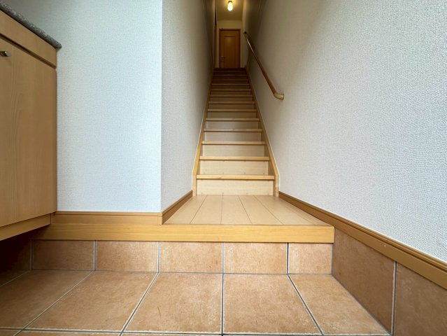 玄関　詳細は、RISUMO江坂本店までお問合せください♪