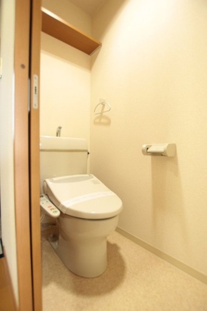 トイレ　別号室の写真です