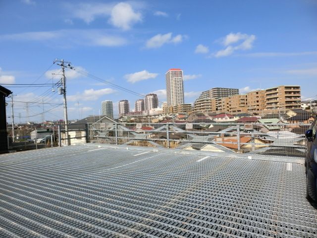 駐車場　敷地内の駐車場