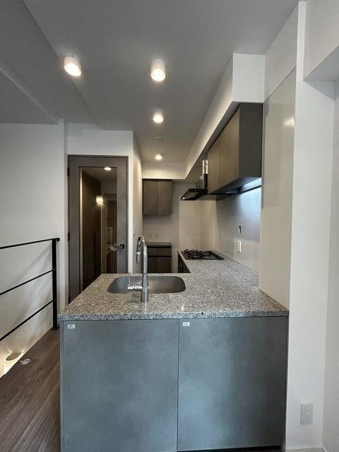 キッチン　＊写真は同タイプ住戸です。