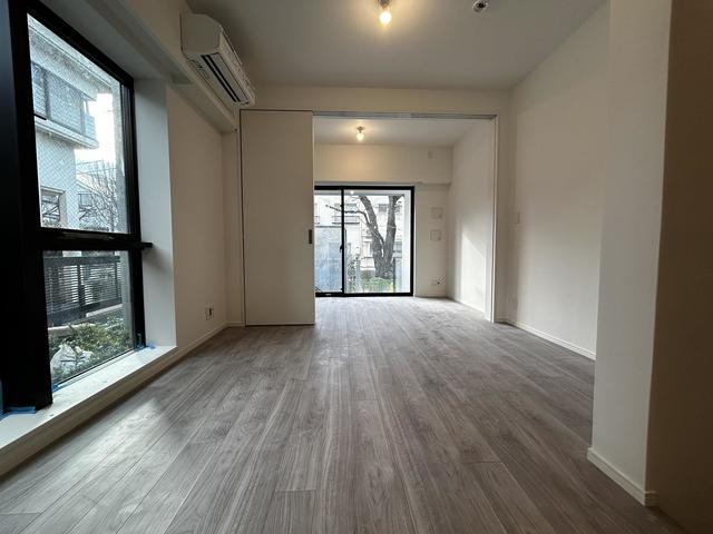 居室・リビング　＊写真は同タイプ住戸です。