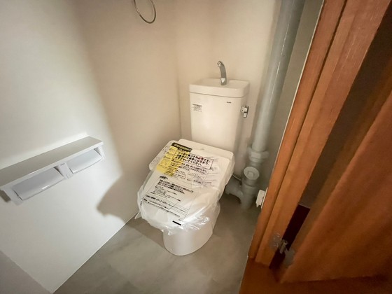 トイレ　※別号室の写真です