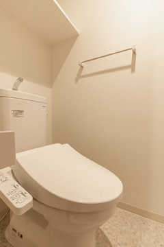 トイレ　嬉しい温水洗浄便座♪