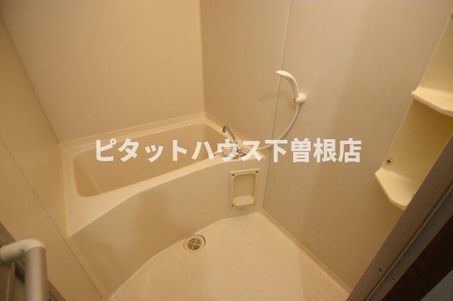 バス・シャワールーム　バス／シャワー