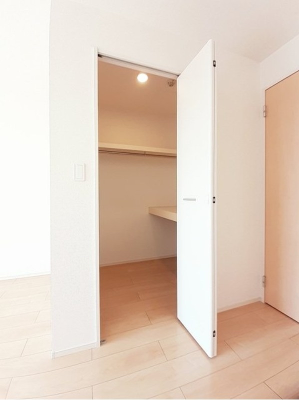 収納　図面と現状に相違がある場合には現状を優先