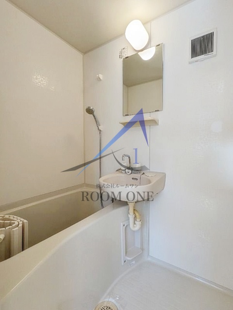 バス・シャワールーム　お風呂です。