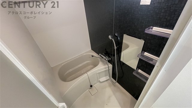 バス・シャワールーム　浴室暖房乾燥機付き！