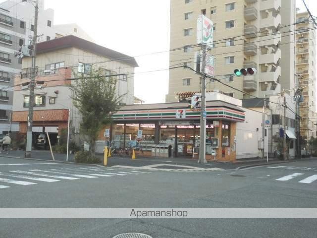 コンビニ　セブンイレブン（コンビニ）まで268m