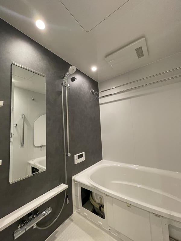 バス・シャワールーム　ゆったり過ごせるお風呂です