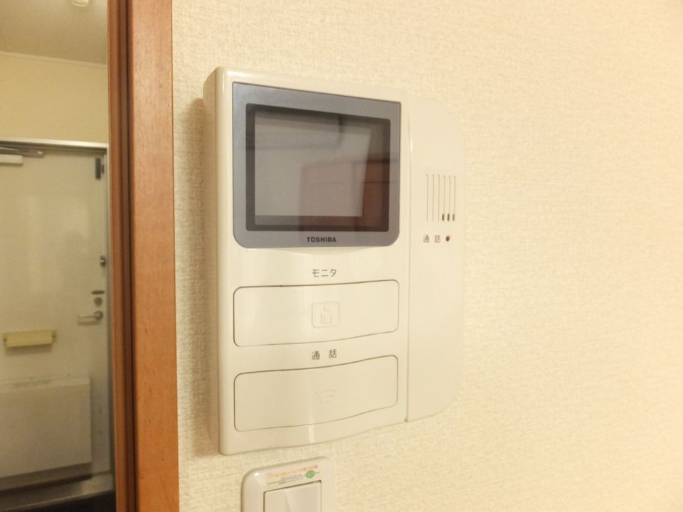 セキュリティ　モニター付きインターフォンなら急な来客にも慌てません。