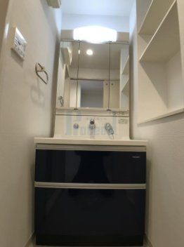 洗面設備　使いやすい独立洗面台☆