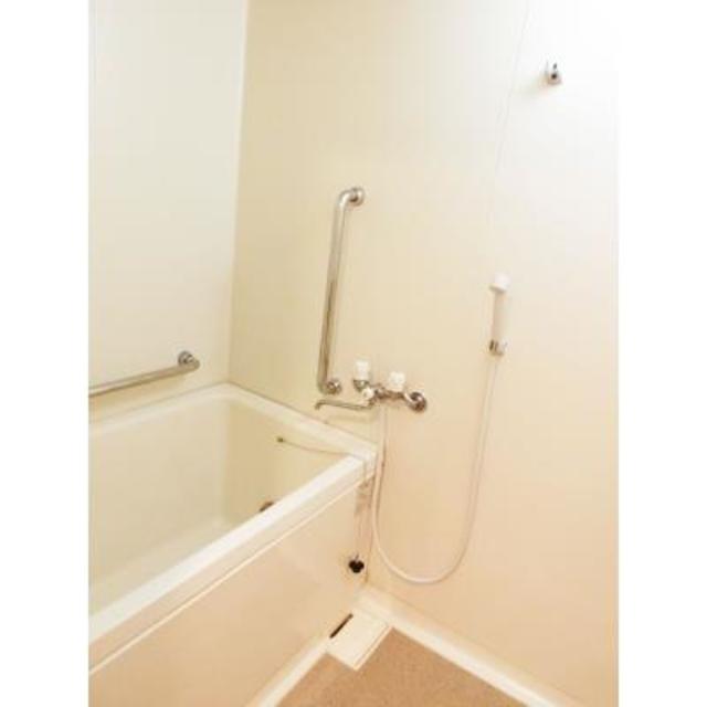 バス・シャワールーム　※写真は同タイプ住戸です。