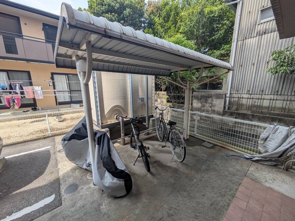 駐車場　駐輪場