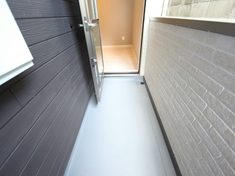 バルコニー　バルコニー　洗濯物が干せます