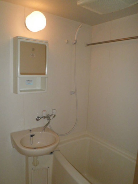 バス・シャワールーム　☆お気軽にお問い合わせください☆