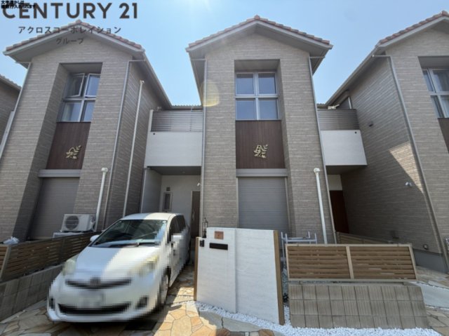 建物外観　モニター付きインターホン完備☆