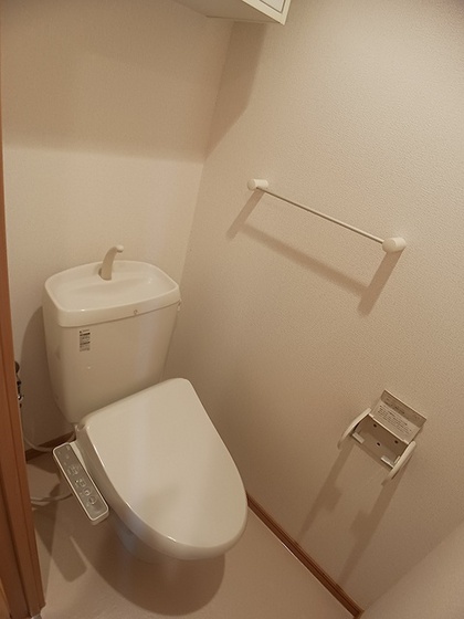ハピーライフ平田のトイレ写真