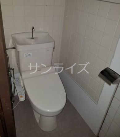 生野区巽東2丁目貸家のトイレ写真