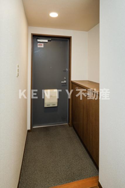 玄関　収納もある玄関です
