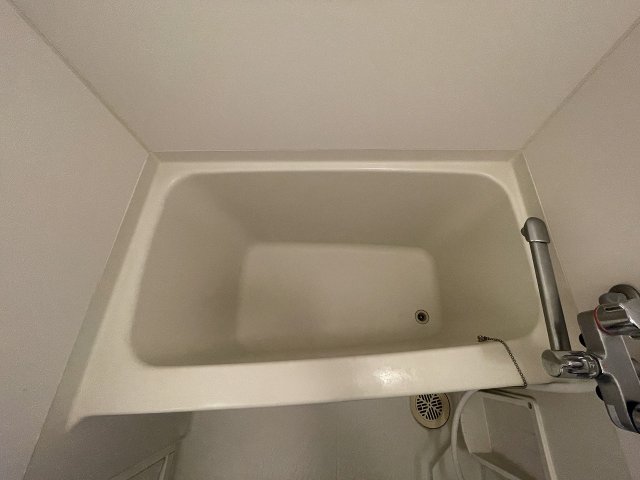 バス・シャワールーム　お風呂で日々の疲れを落としましょう