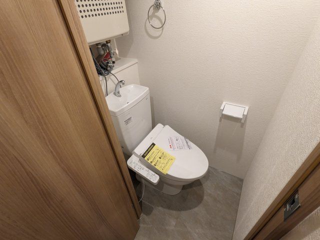 トイレ　トイレ