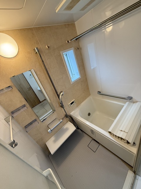 バス・シャワールーム　別部屋参考写真です