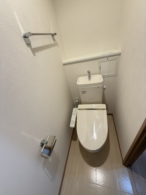 トイレ　別部屋参考写真です