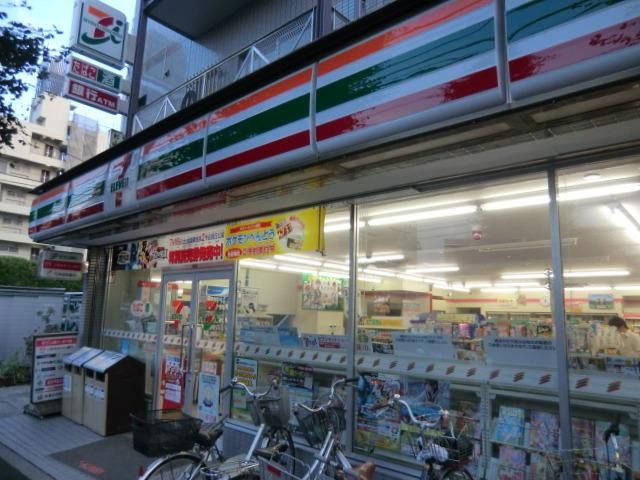 コンビニ　セブンイレブン（コンビニ）まで260m