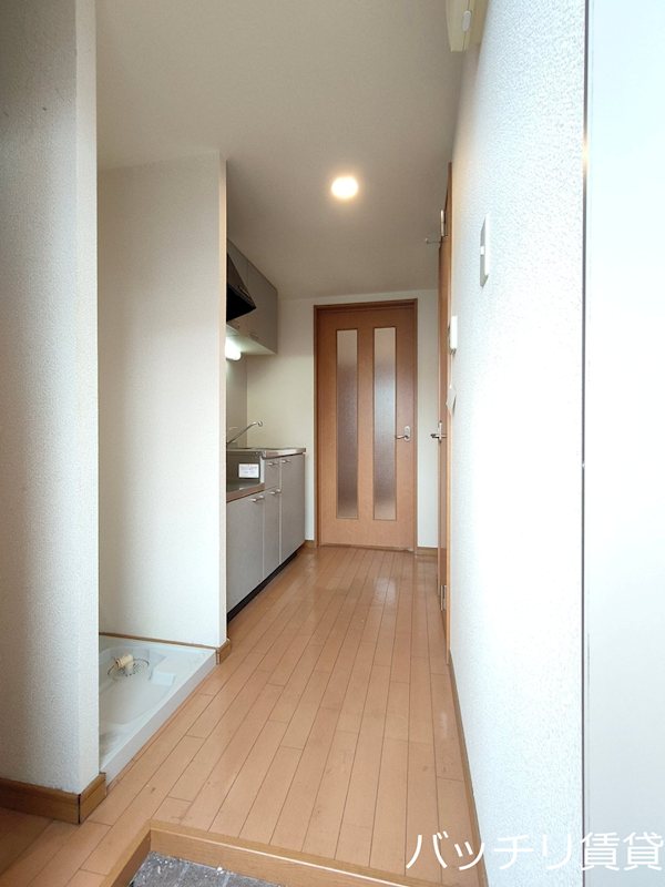 玄関　同型イメージの為、現状を優先致します。
