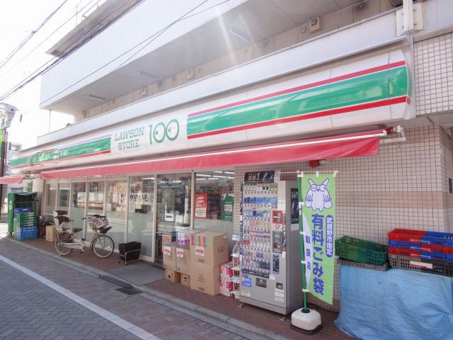 コンビニ　ローソン１００（コンビニ）まで160m