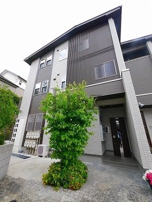 建物外観　2015年竣工のアパートです！！