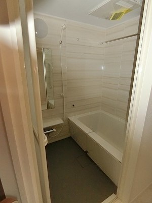 バス・シャワールーム　２０１号建築中の写真です。モデルルーム完成！内覧できます。ご