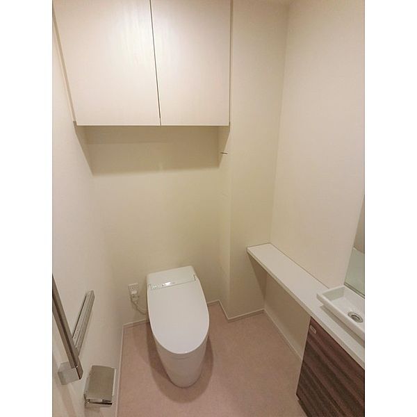 トイレ　写真は同タイプ住居です。