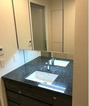 洗面設備　写真は同タイプ住居です。