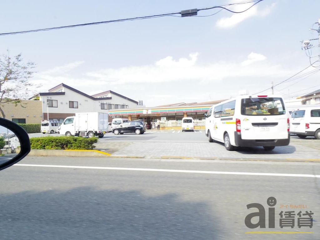 コンビニ　セブン-イレブン 東恋ヶ窪３丁目店（コンビニ）まで710m