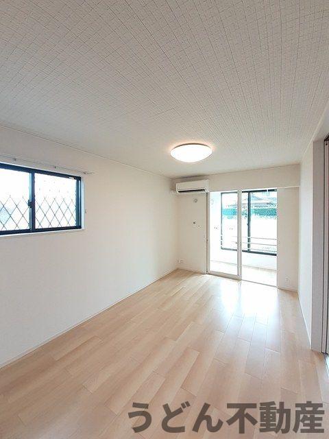 居室・リビング　うどん県のお部屋探しはうどん不動産へ うどんちゃんとLINE
