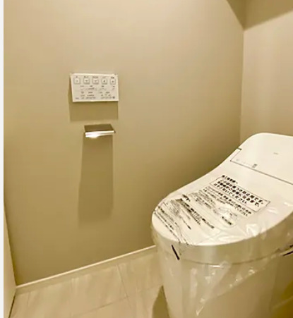 トイレ　同タイプ部屋の参考写真です