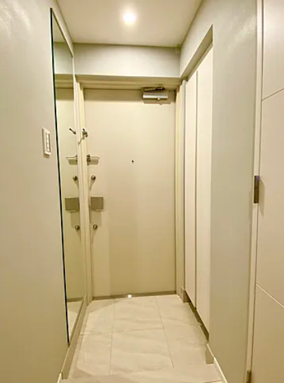 玄関　同タイプ部屋の参考写真です