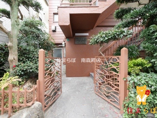 エントランス　共用部の印象も大切に