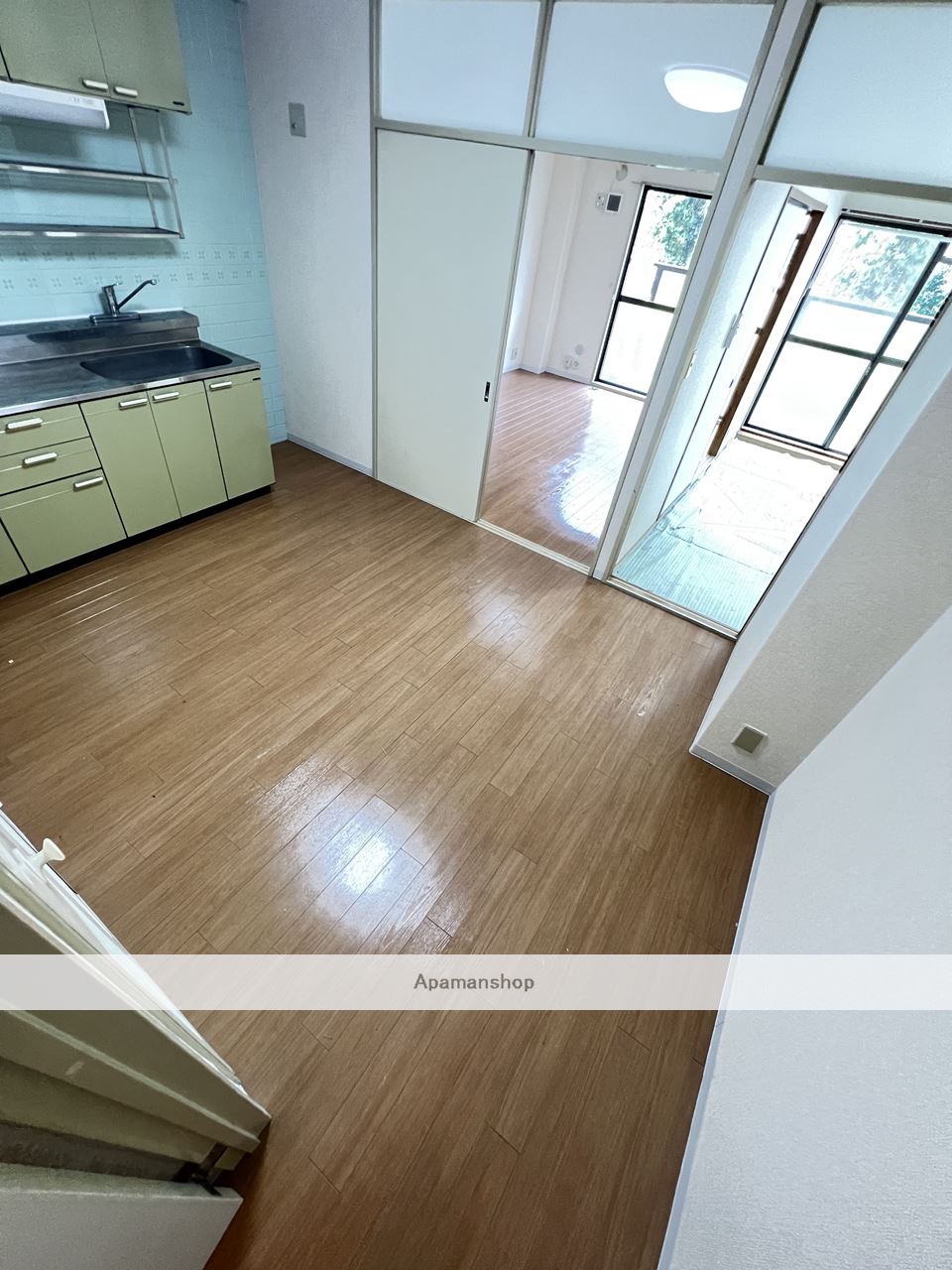 居室・リビング　※同物件、別部屋になります。
